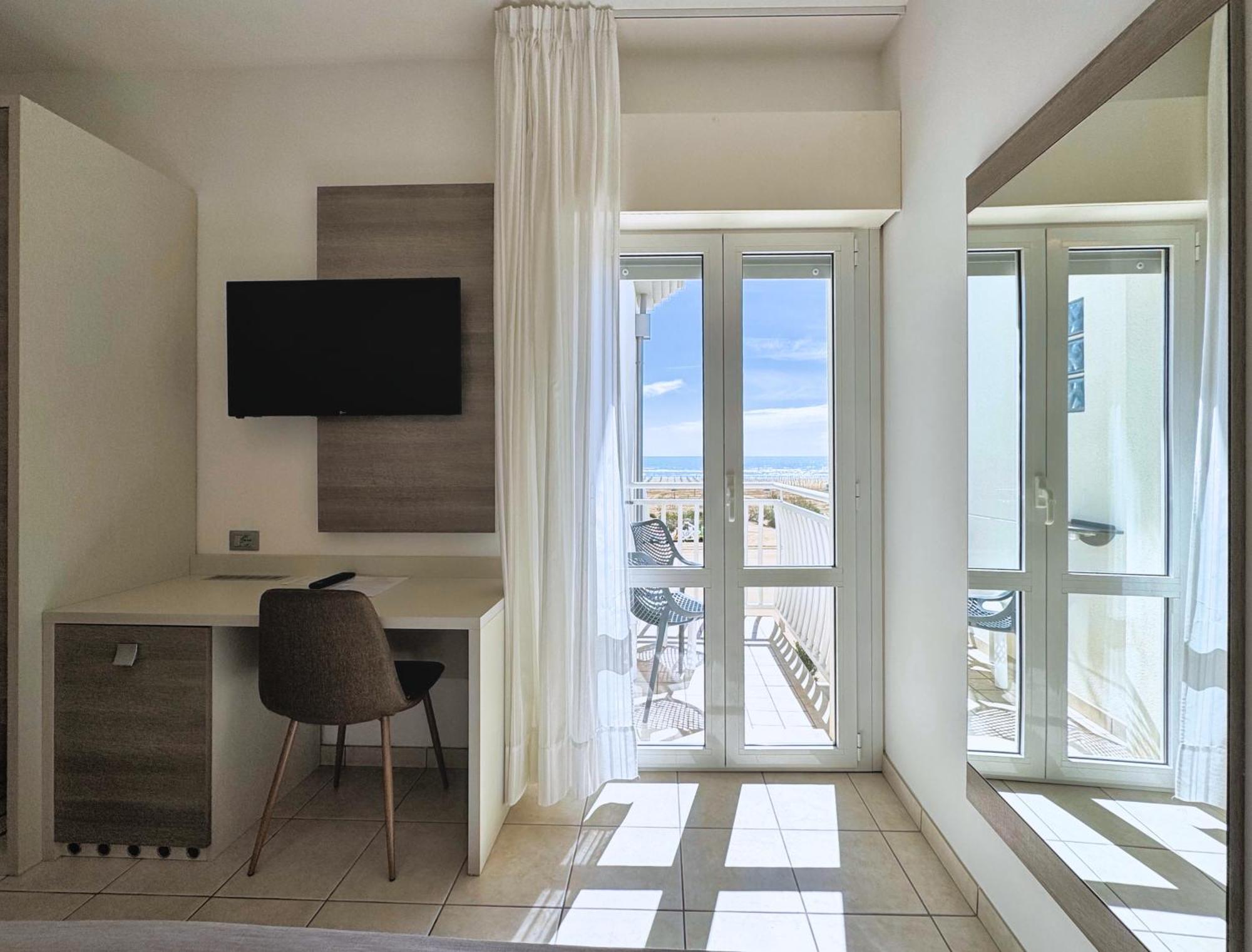 Hotel Lux กาออร์เล ภายนอก รูปภาพ